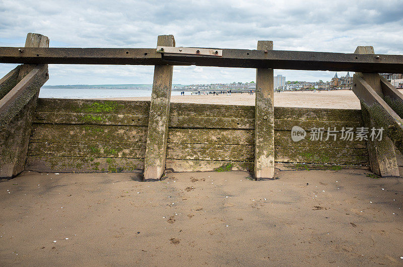 防止沙滩的海蚀