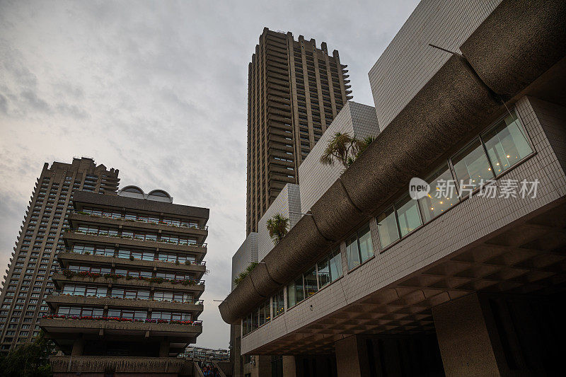 伦敦野兽派建筑，巴比肯