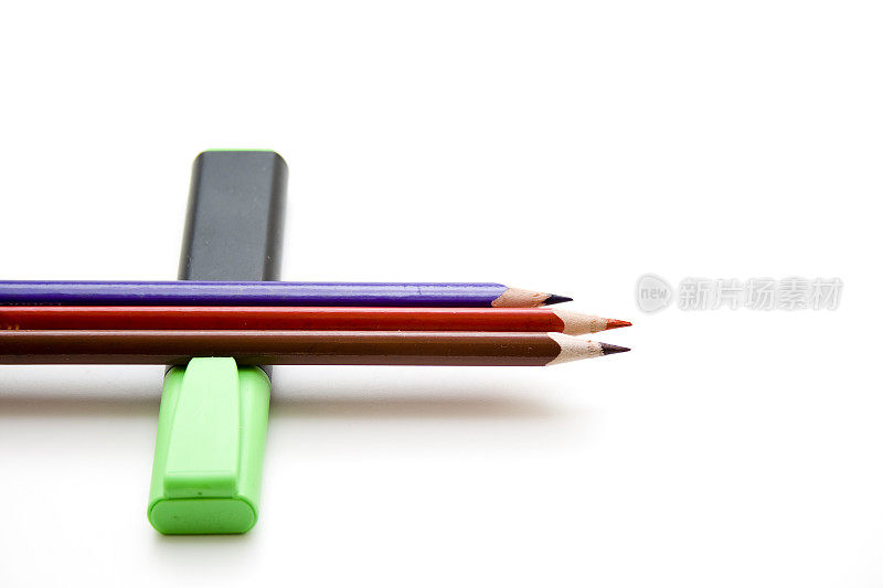 彩色铅笔和马克笔