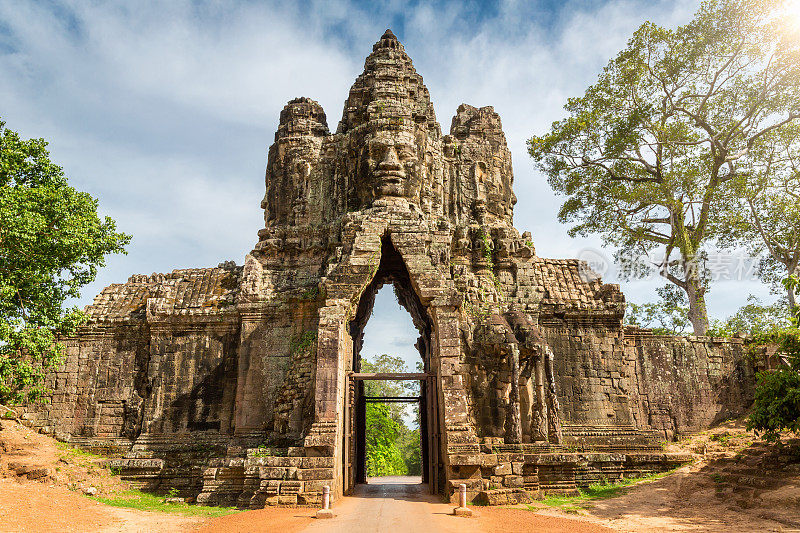 柬埔寨吴哥窟门
