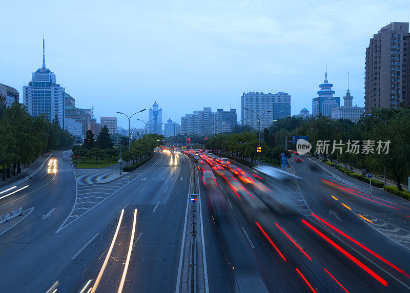 交通城市夜晚