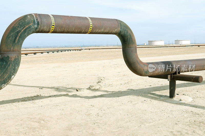 加利福尼亚油田的管道和储存容器