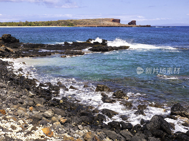 夏威夷拉奈岛崎岖的海岸线