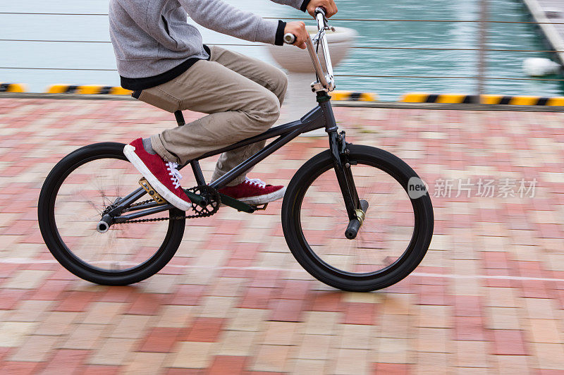 BMX骑手,平移,跟随拍摄