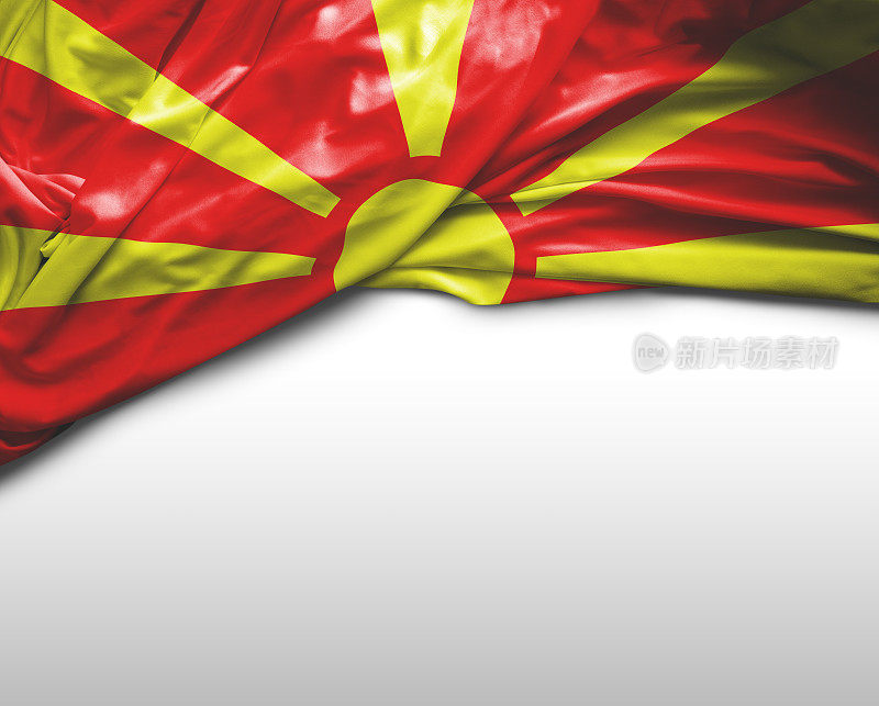马其顿挥舞着国旗