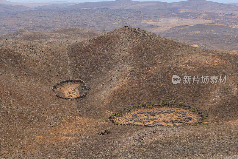 Montaña富埃特文图拉的奎马达——乌纳穆诺的纪念碑山