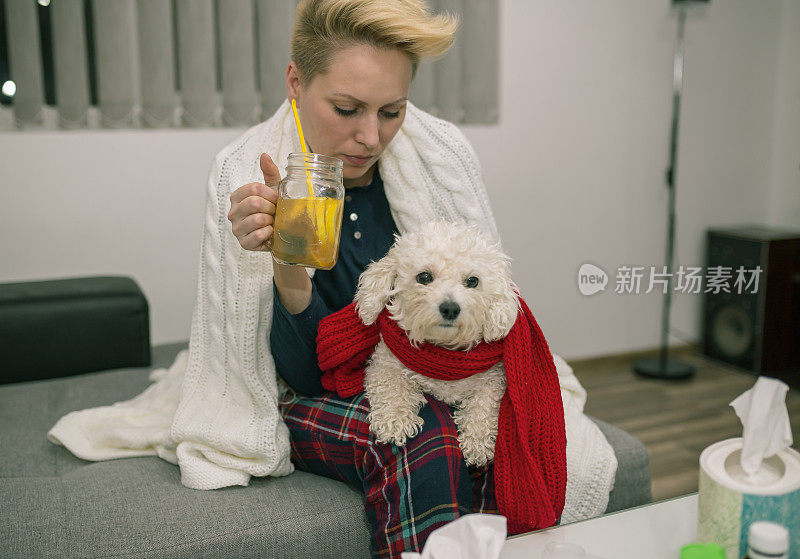 生病的女人感冒了女人感冒了