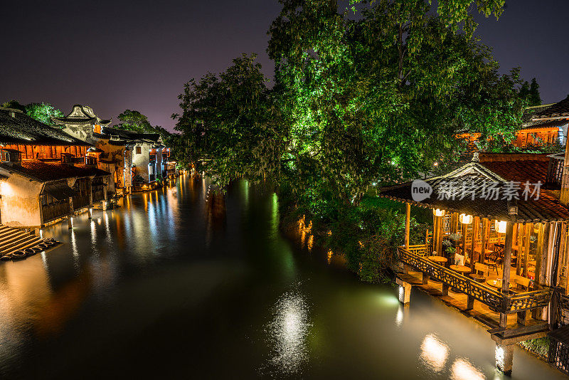 中国乌镇的夜景