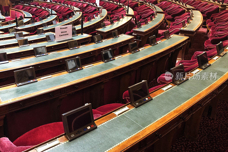 半圆形的法国参议院在巴黎