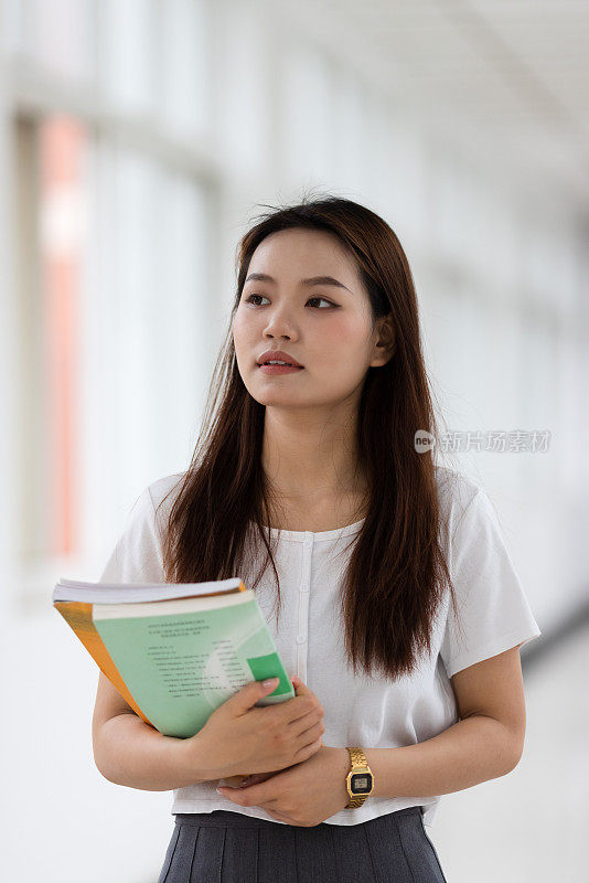 在校大学生