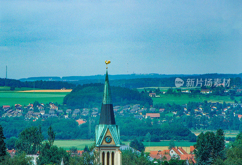 1989年旧正片扫描，圣马丁和奥斯瓦尔德大教堂在温加滕，德国