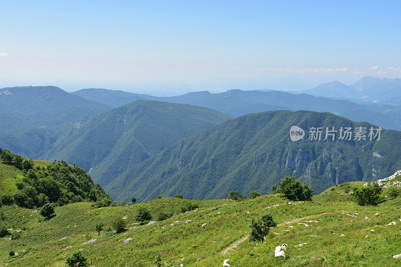 奥地利朱利安阿尔卑斯山的景色