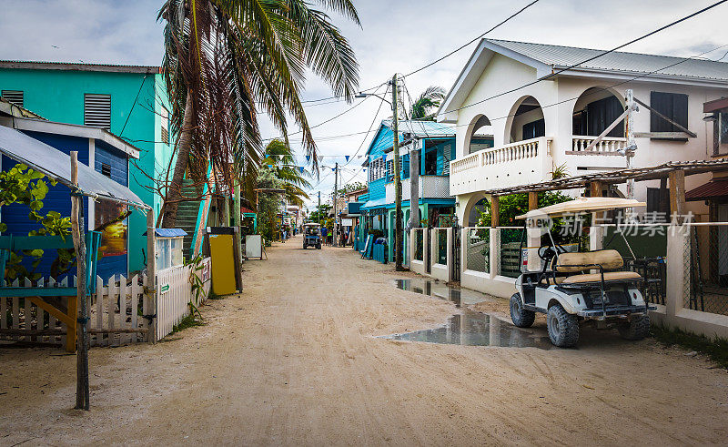 伯利兹岛考尔克岛的主要街道