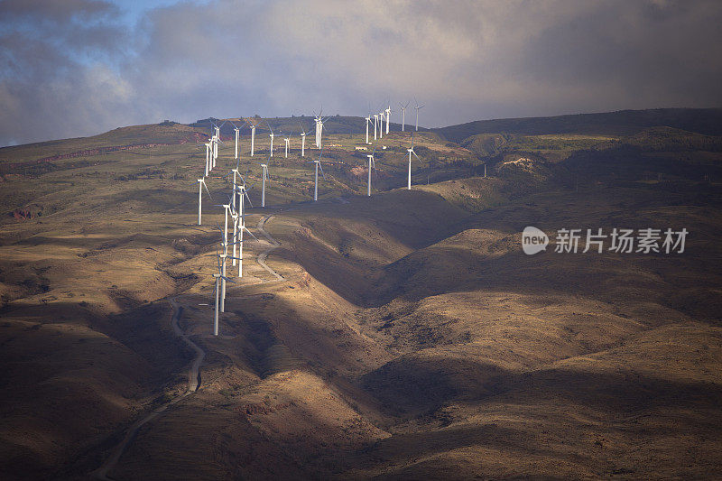 毛伊岛风力发电机沿山脊线