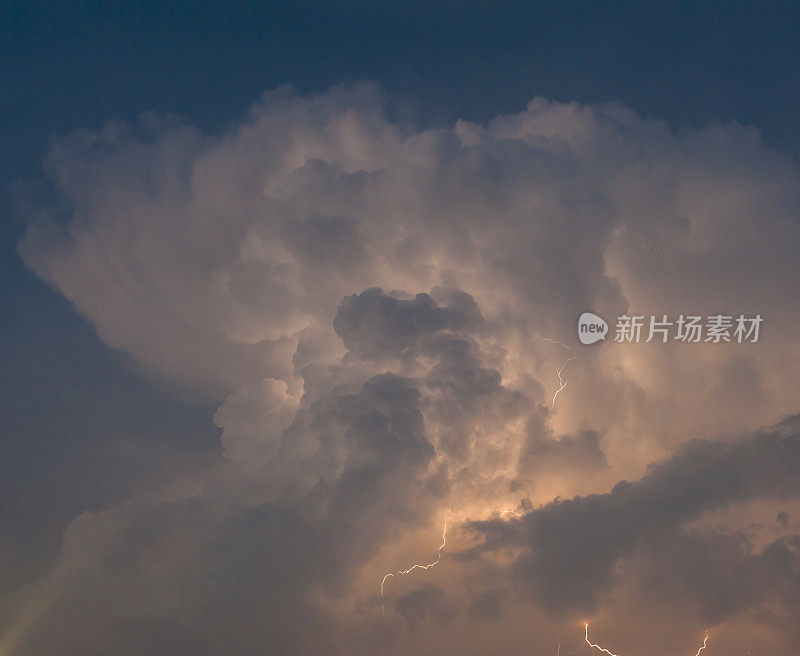 雷声和闪电