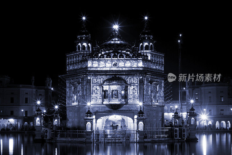 令人敬畏的金色寺庙阿姆利则(旁遮普，印度)