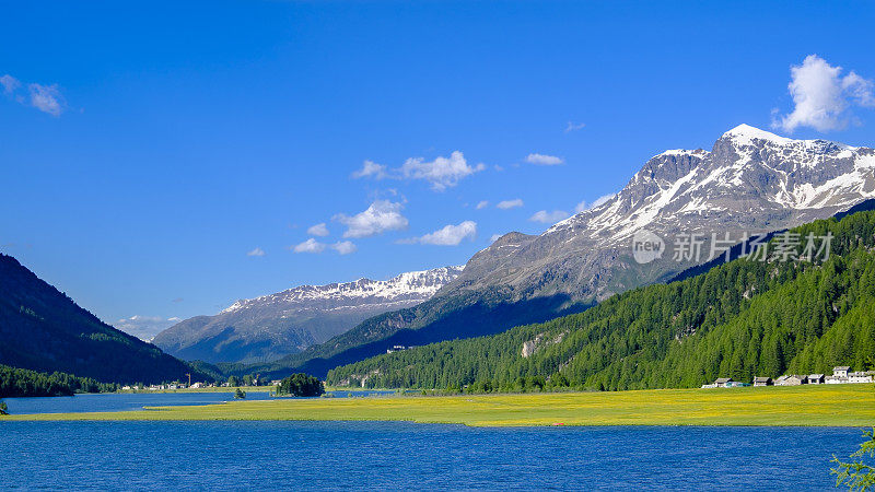锡尔斯湖，上恩加丁山谷(Graubünden，瑞士)