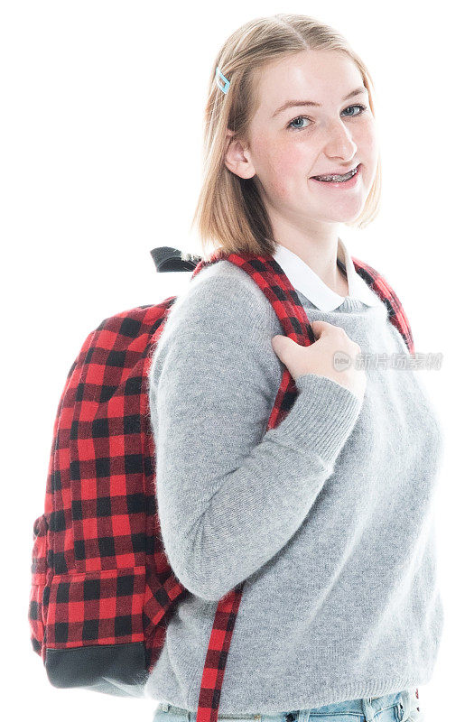 z一代年轻女性初中生穿着毛衣，拿着包