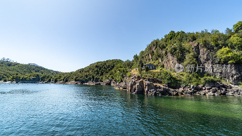 雷隆卡维海岸的房子