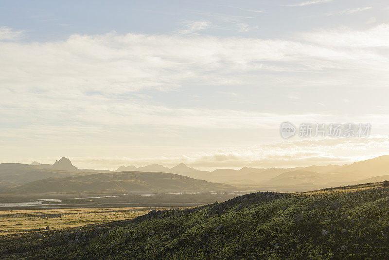 冰岛夏季Markarfljót山谷的日落