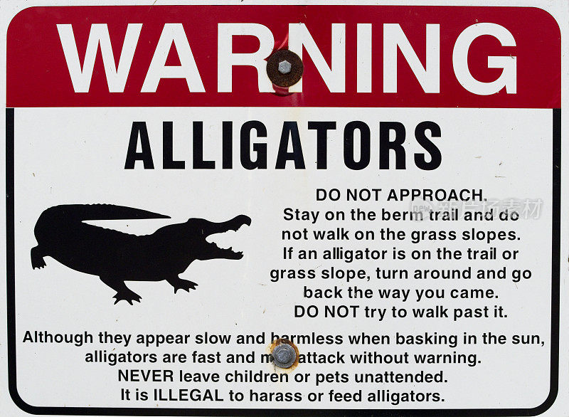 警告标志，以保护游客的当地动物在佛罗里达
