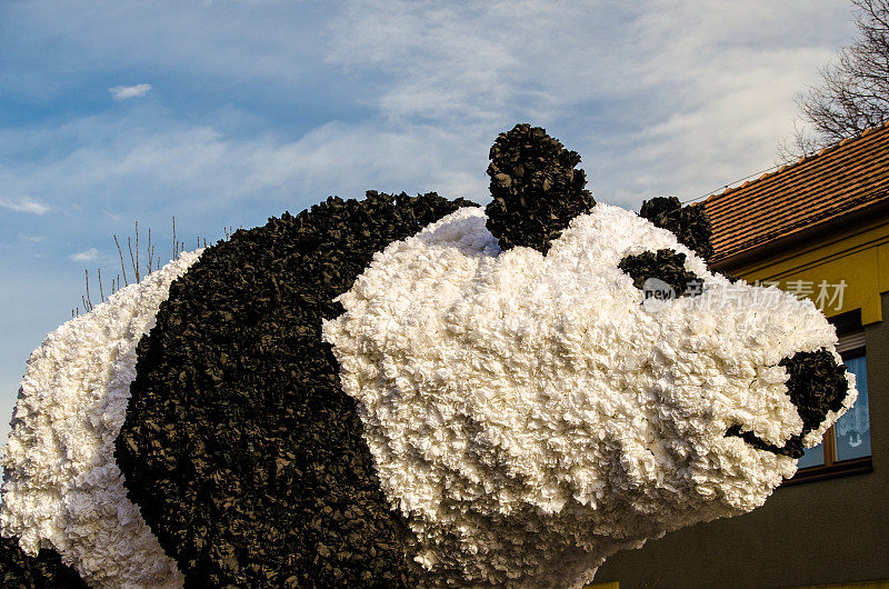 熊猫在嘉年华工作