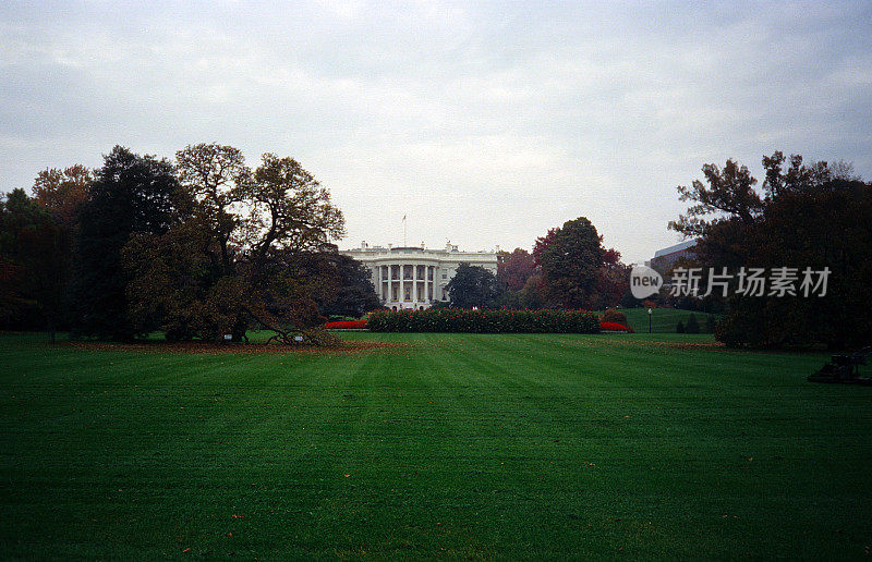 秋天的白宫，美国华盛顿特区