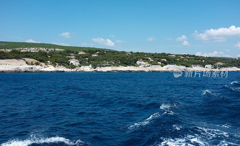 靠近卡西斯的地中海小溪(Calanques)