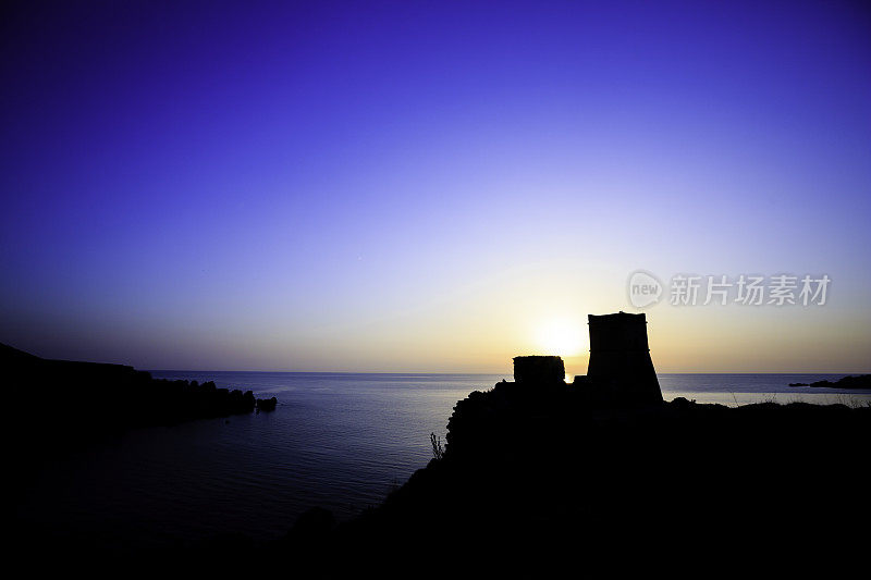 美丽的海上日落