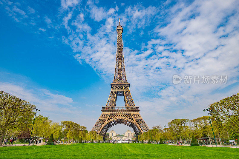 法国巴黎，埃菲尔铁塔