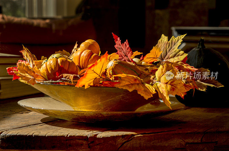 秋色餐桌装饰