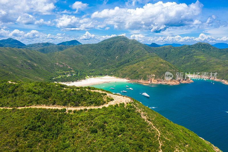 香港西贡东郊野公园浪鼓海滩全景