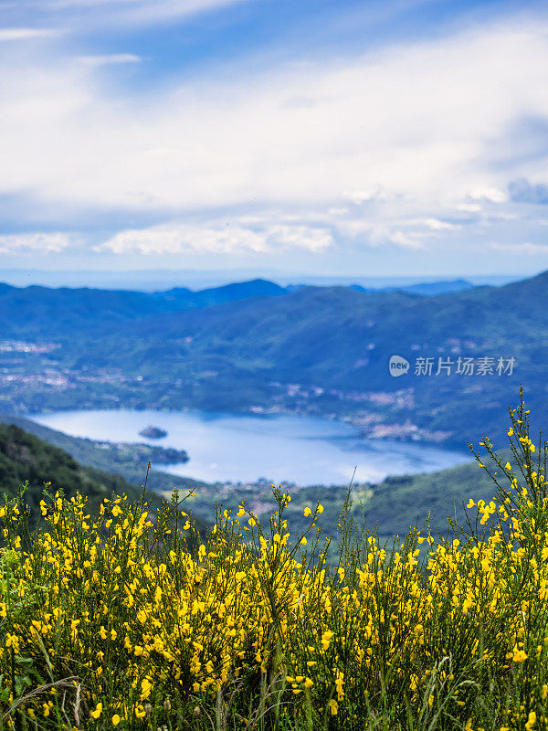 奥尔塔湖的全景