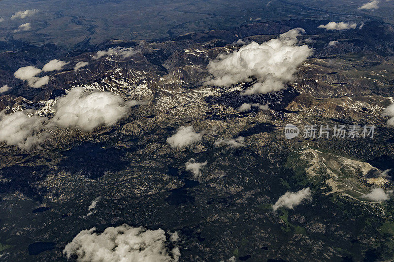 俯视大地，空中景观