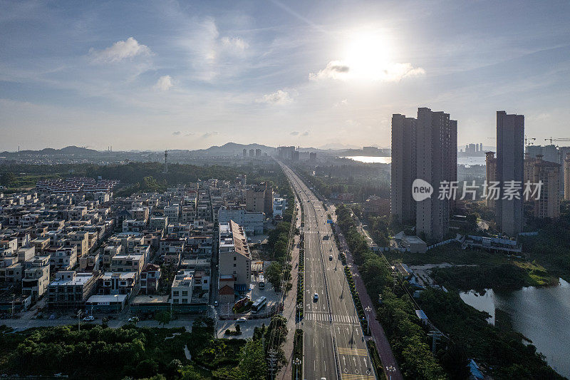 小城市的道路交通、绿化与城市建筑