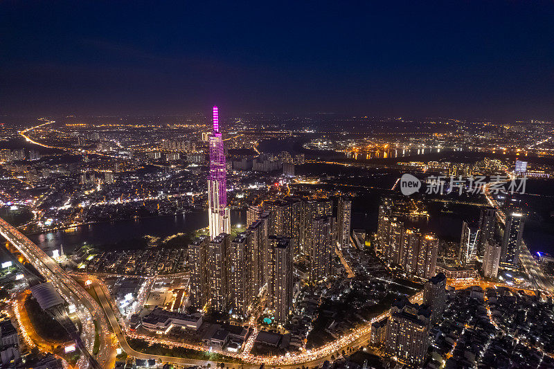 地标81号鸟瞰图是越南胡志明市正在建设的一座超高层摩天大楼。它是越南最高的建筑
