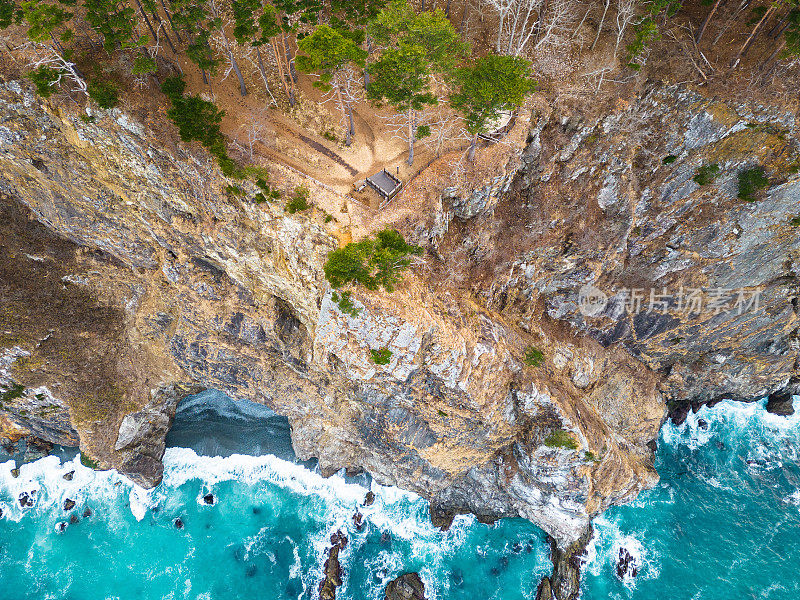 鸟瞰三陆海岸的岩石海岸线-岩手，北日本