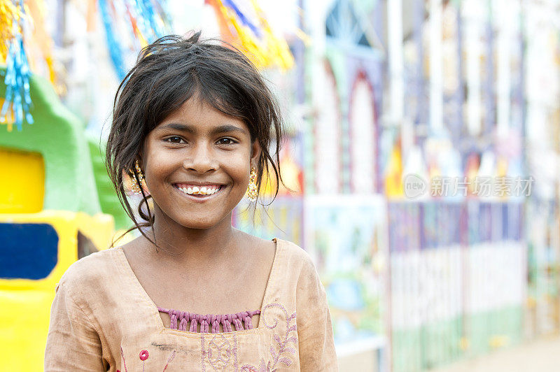 快乐的印度女孩