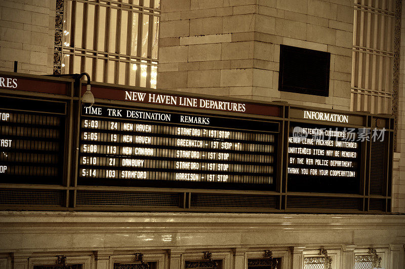纽约中央车站，到达离境处。