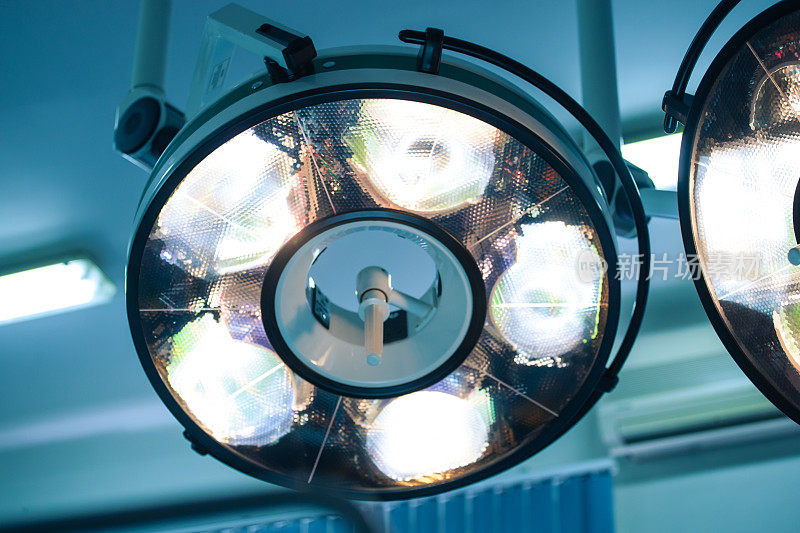 手术室的手术灯