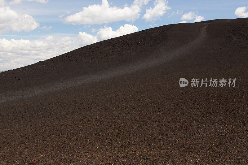 火山灰锥小道