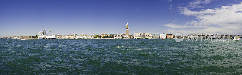 威尼斯标志性的全景