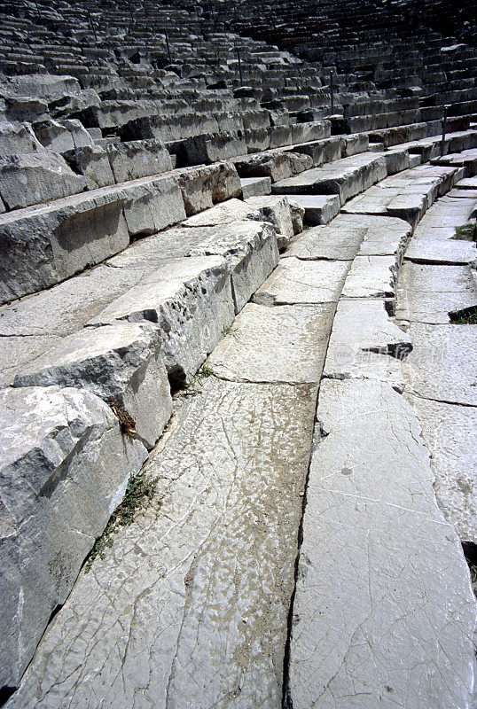 希腊埃皮达鲁斯古城埃皮达鲁斯古剧场的楼梯