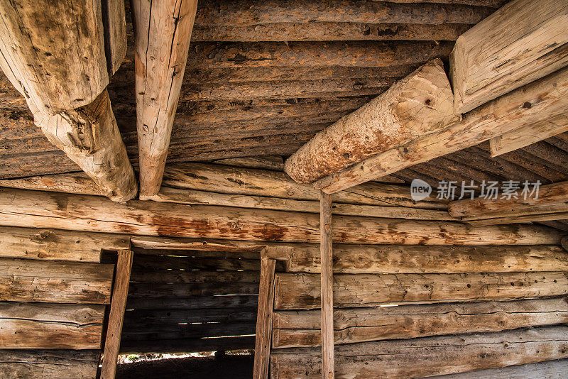 坎宁安小屋拍摄的秋季大提顿景象