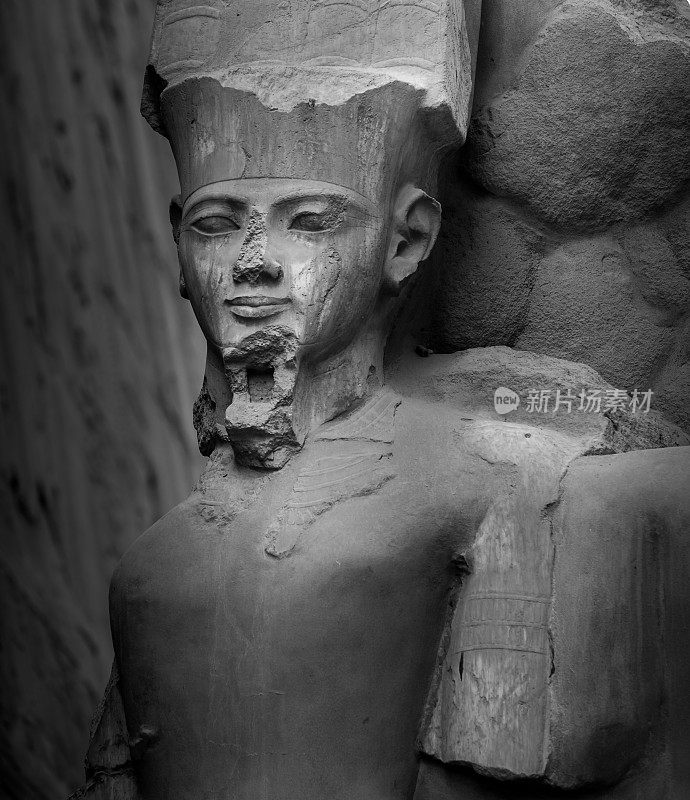埃及法老雕像