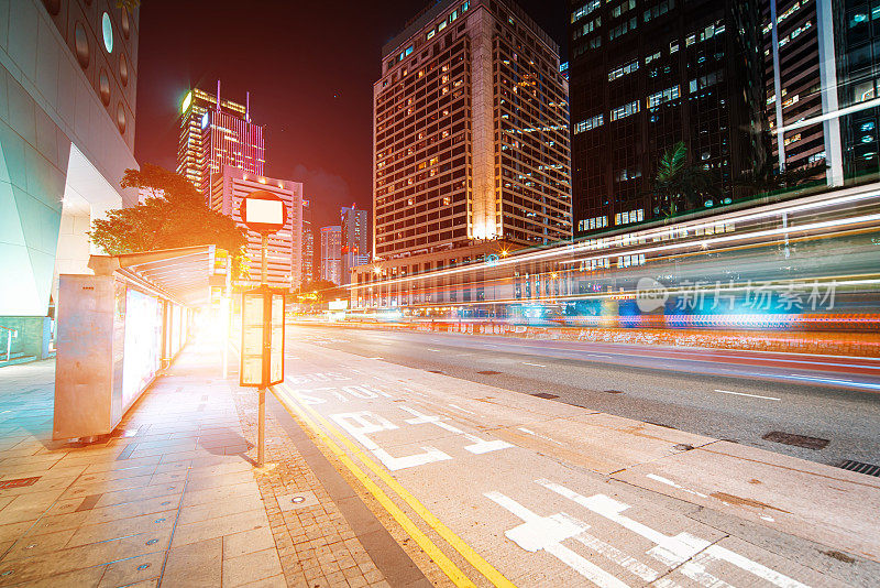 晚上的汽车路线，香港