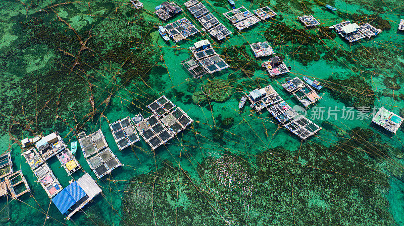 环绕富贵岛的HDPE养鱼场
