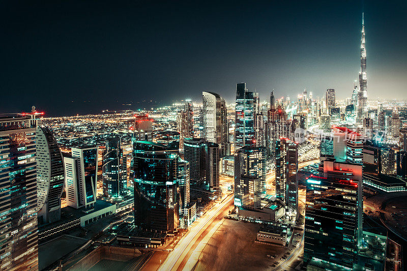 有着世界最高摩天大楼的未来主义城市。迪拜,阿联酋。