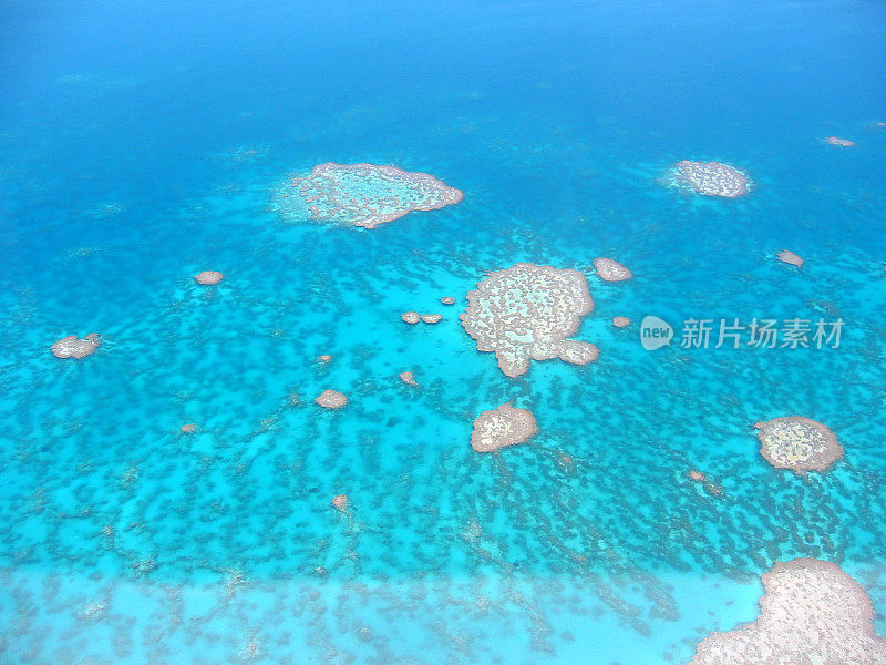 澳大利亚的大堡礁(从空中俯瞰)