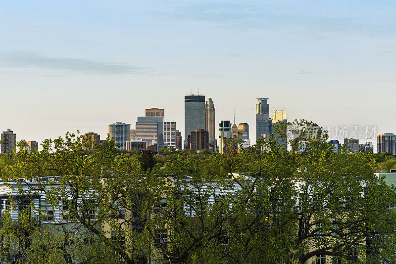 树顶观景台的城市明尼阿波利斯